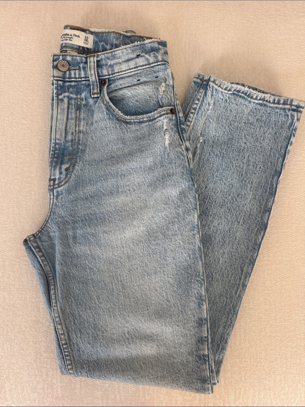 A&F Curve Love 90s Straight